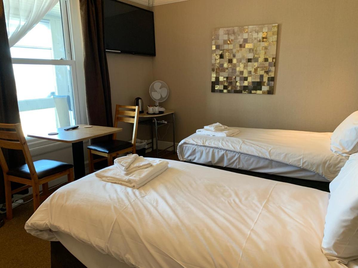 Hotel The Royal Clarence (adults Only) 2*