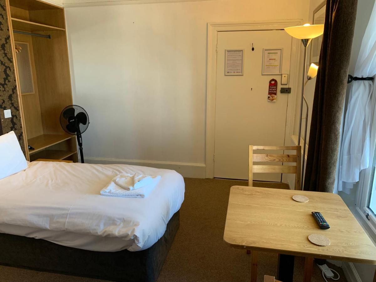 Hotel The Royal Clarence (adults Only) 2*