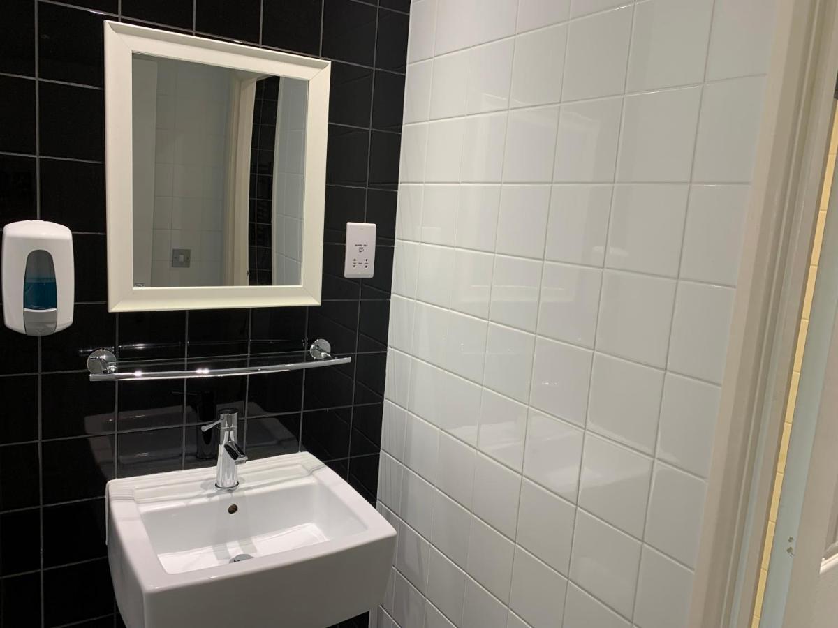 Hotel The Royal Clarence (adults Only)